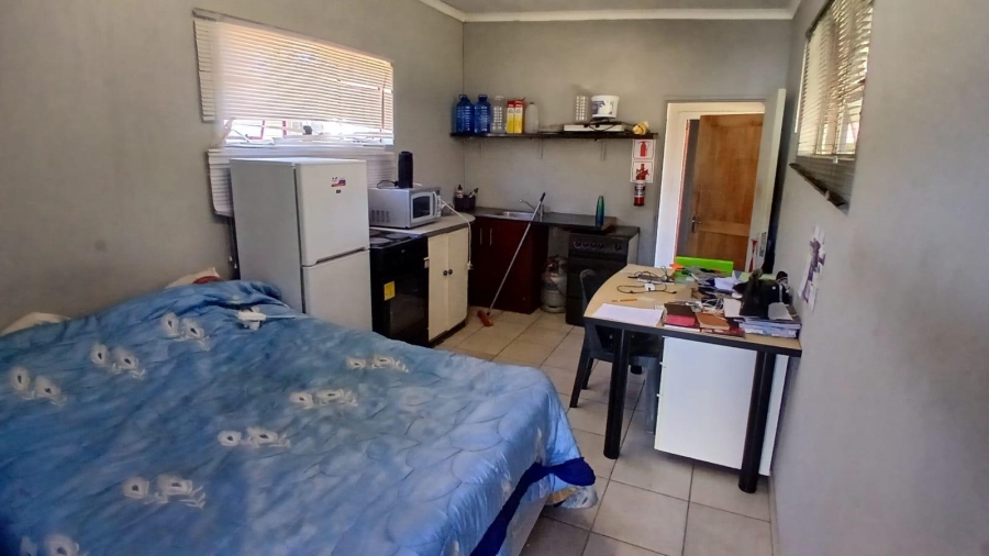 5 Bedroom Property for Sale in Park West Free State